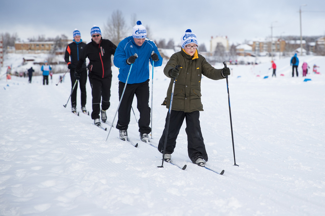 Сотрудники ООО «Газпром трансгаз Ухта» пришли на лыжную гонку со своими семьями