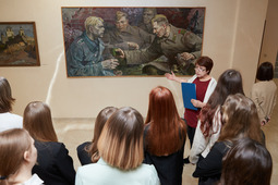 Экскурсии проводила Ольга Владимировна Орлова, заведующая отделом музейно-исследовательской работы Национальной галереи Республики Коми